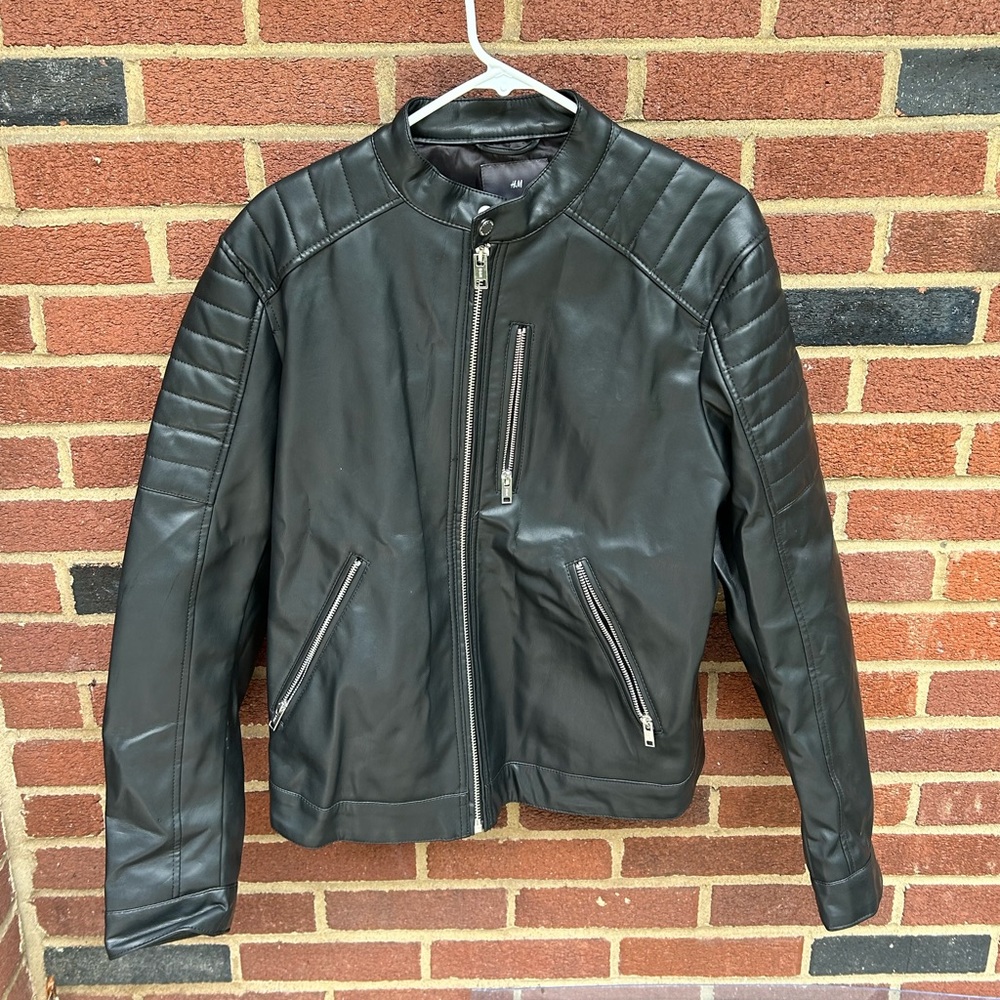 H&M Medium Leather Jacket. Pretty stylish and modern leather jacket.